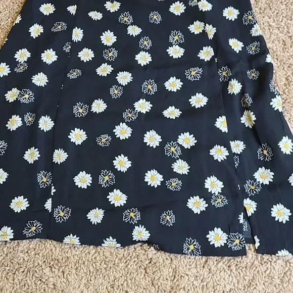 BP Black White Daisy Dress - Picture 3 of 6